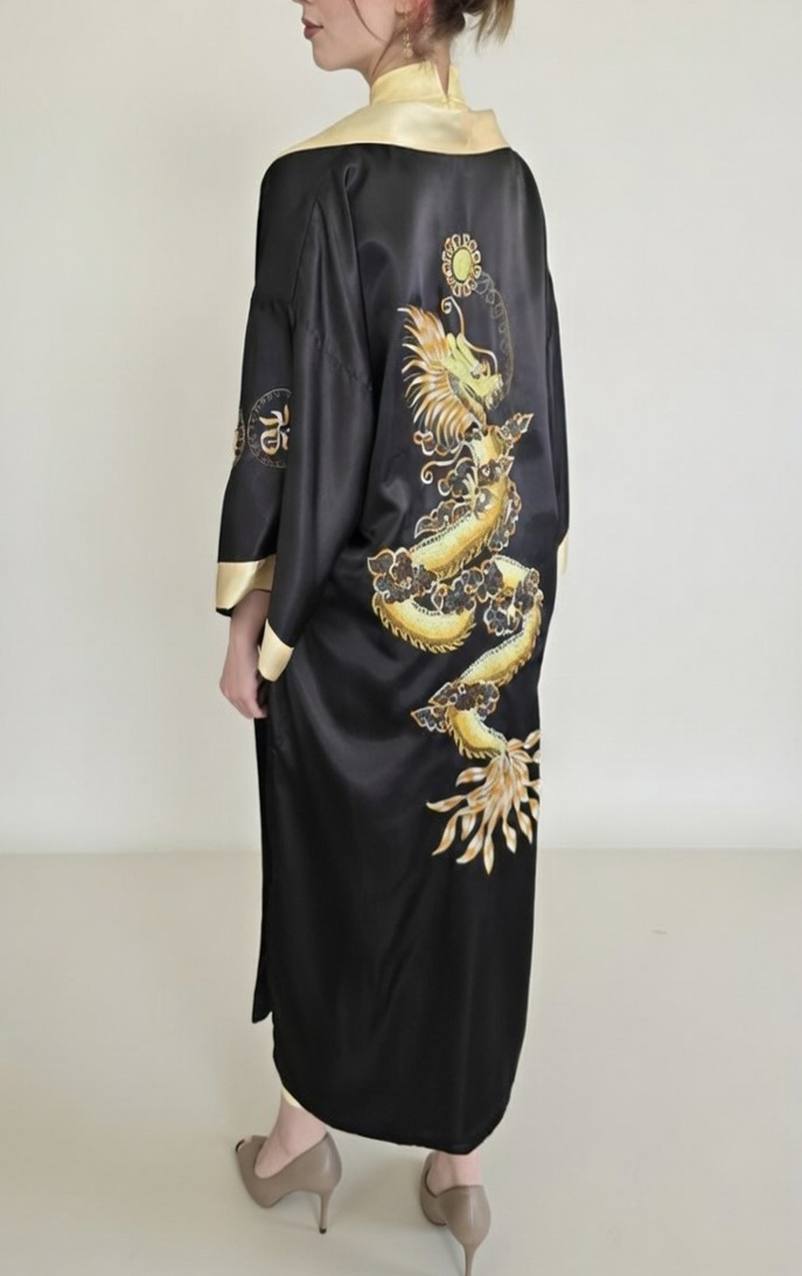 KIMONO NEGRO 802x1276 WEB MAS LIGERO